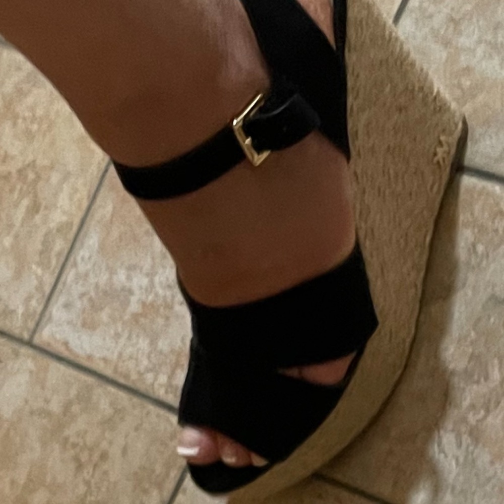 black platform shoes